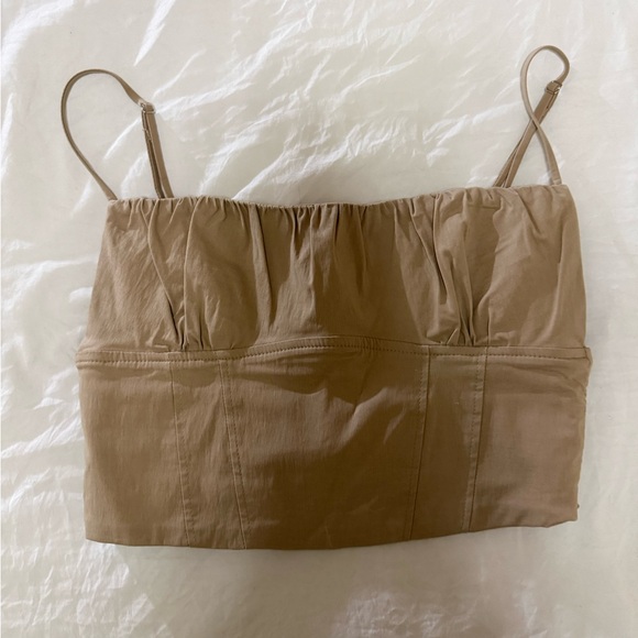 Zara Beige Ruffled Crop Top - Picture 2 of 4
